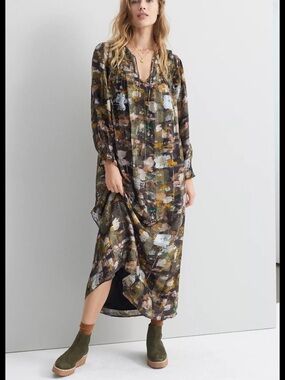 knee length dresses for ladies Blue Leafy Floral Maeve Midi Dress